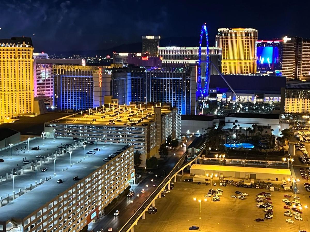 Balcony Suite Strip View Лас-Вегас Экстерьер фото